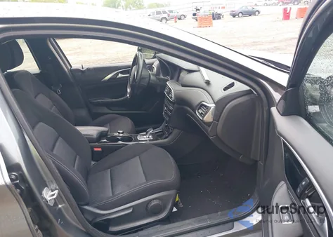 2017 Infiniti Qx30 из США, поврежденный, VIN SJKCH5CP8HA016493